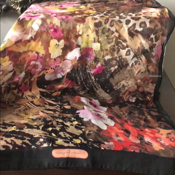 NIB Salvatore Ferragamo silk chiffon scarf - Picture 3 of 11